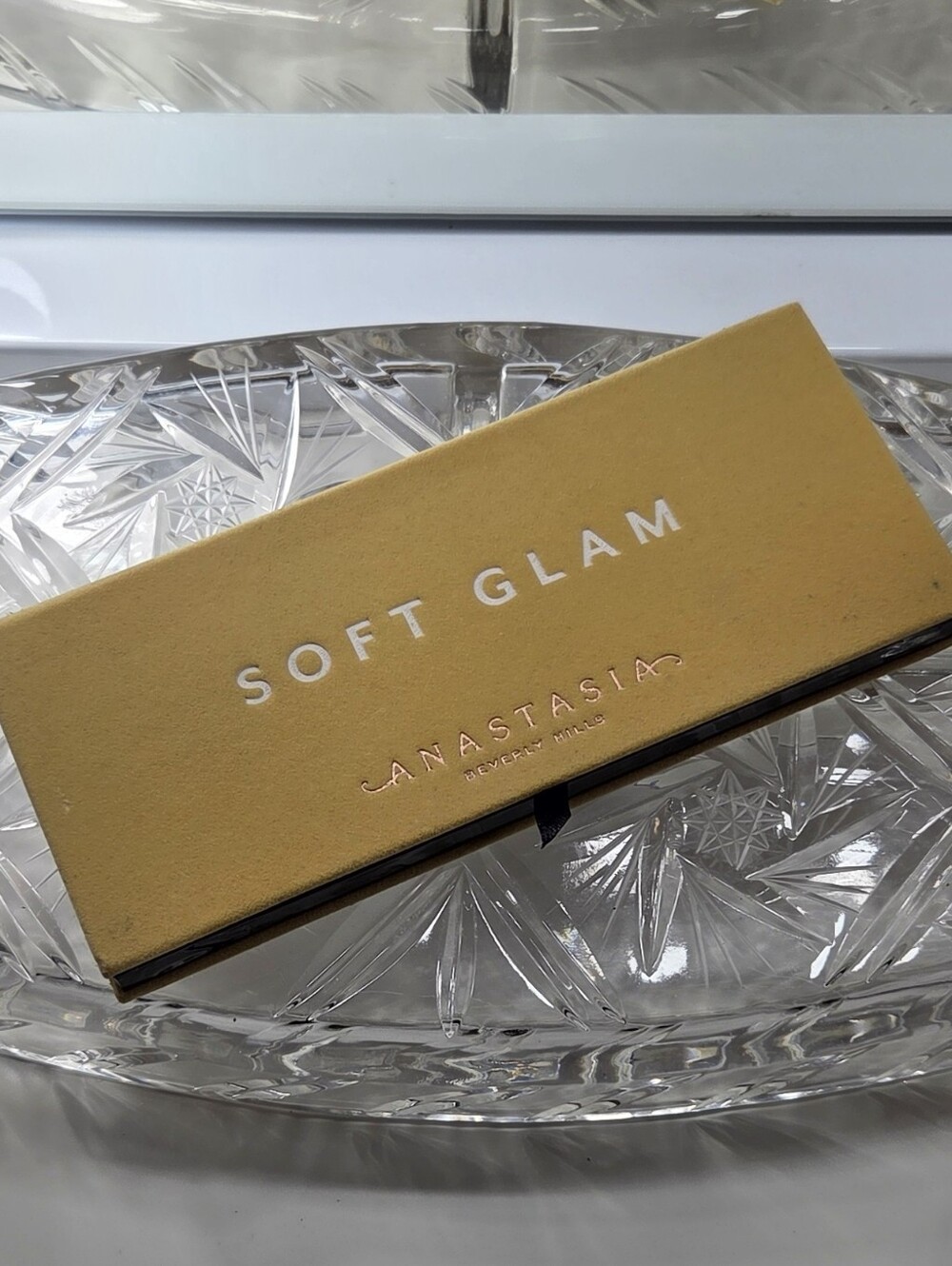 Anastasia Beverly Hills Soft Glam Eyeshadow Palette ABH 14 Shades